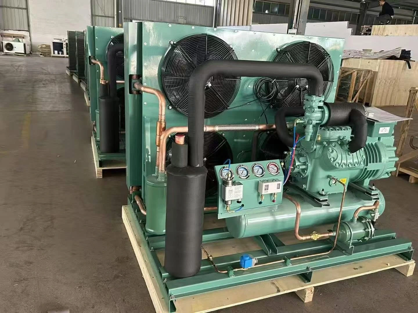 Industrial blast freezer interior and refrigeration equipment